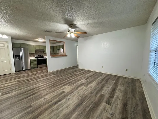 $1,500 | 11919 Averett Court, Fort Worth, TX 76008