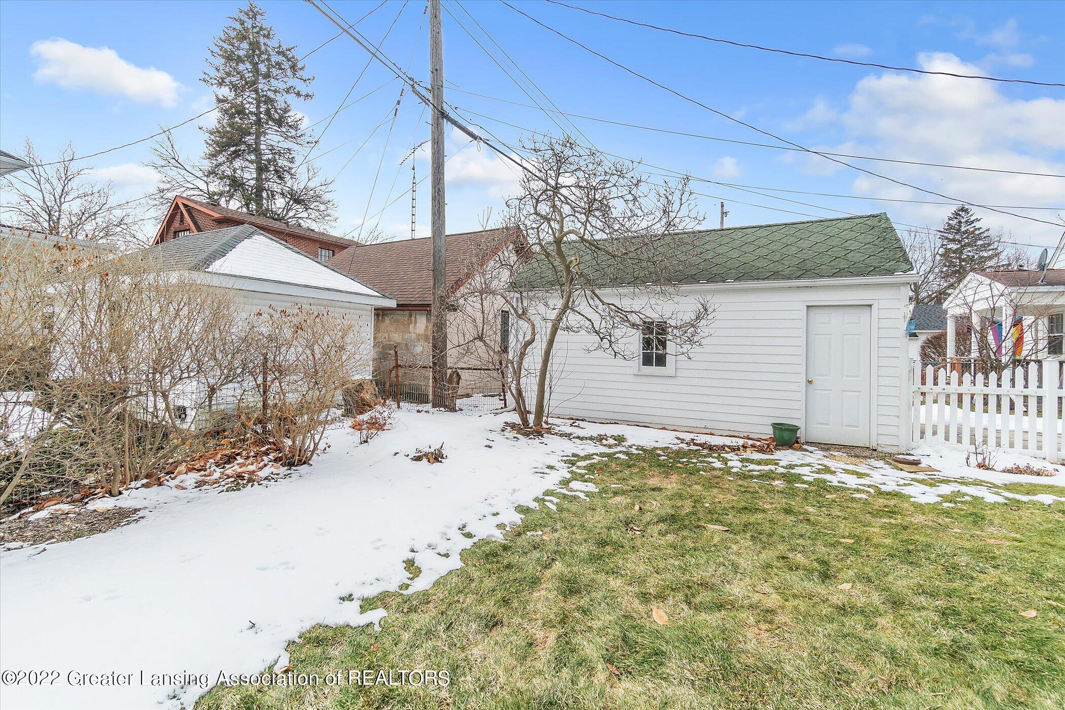 319 Kensington Road Lansing, MI 48910 - Photo 35 of 36 35-319-Kensington-RdWindowStill-Real-Est