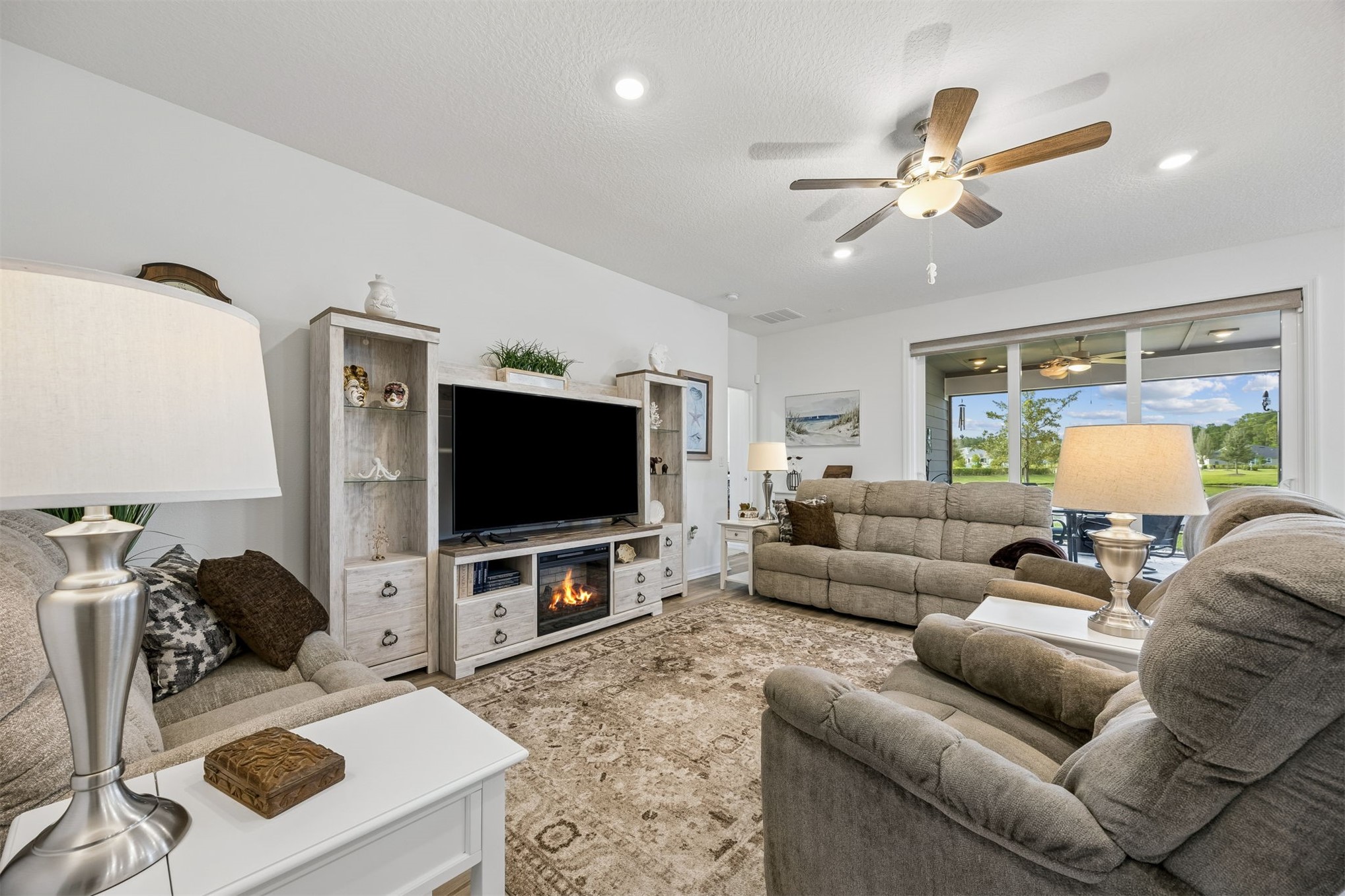 482 Continuum Loop Yulee, FL 32097 - Photo 10 of 50 Gallery Image 10