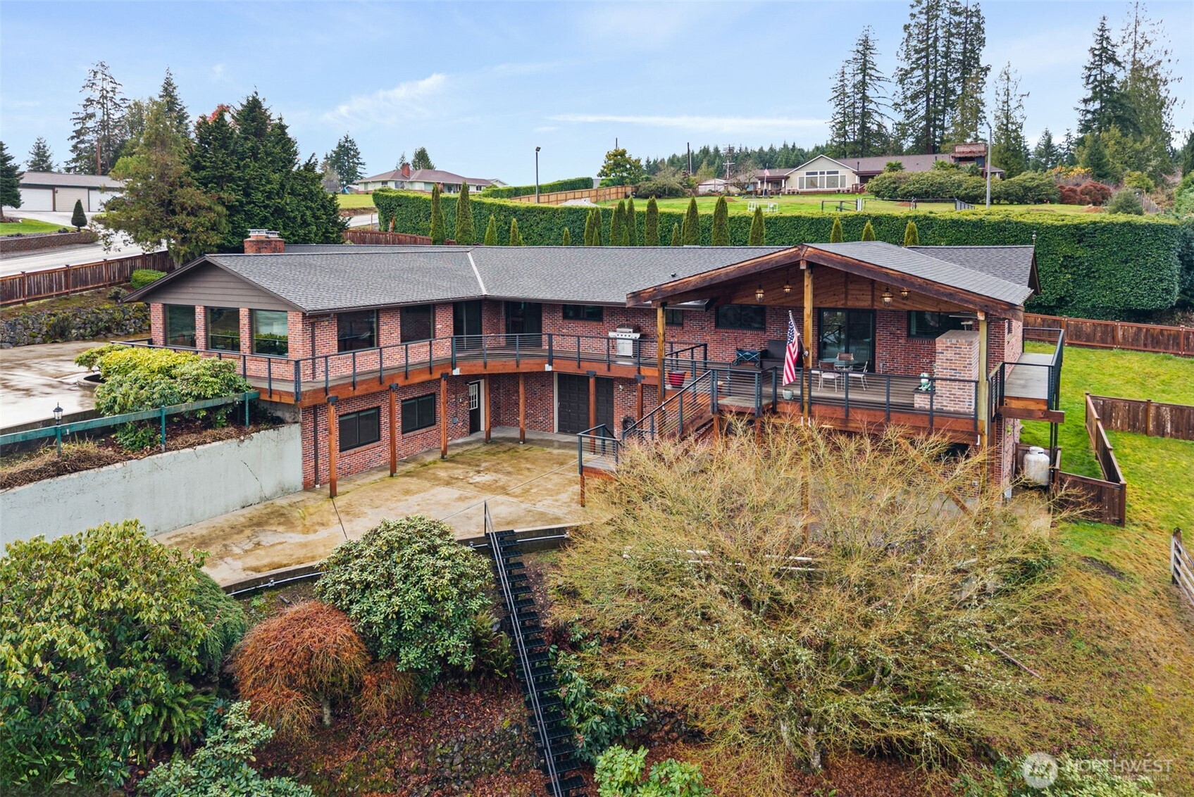 3321 Cooks Hill Road Centralia, WA 98531 - Photo 1 of 37 a front view of a house with a yard
