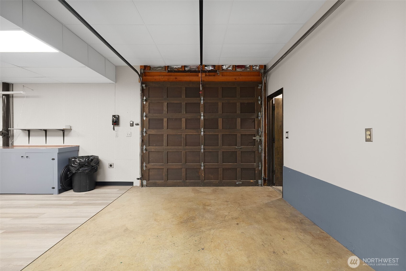 3321 Cooks Hill Road Centralia, WA 98531 - Photo 23 of 37 a view of empty room with a fireplace and cabinet