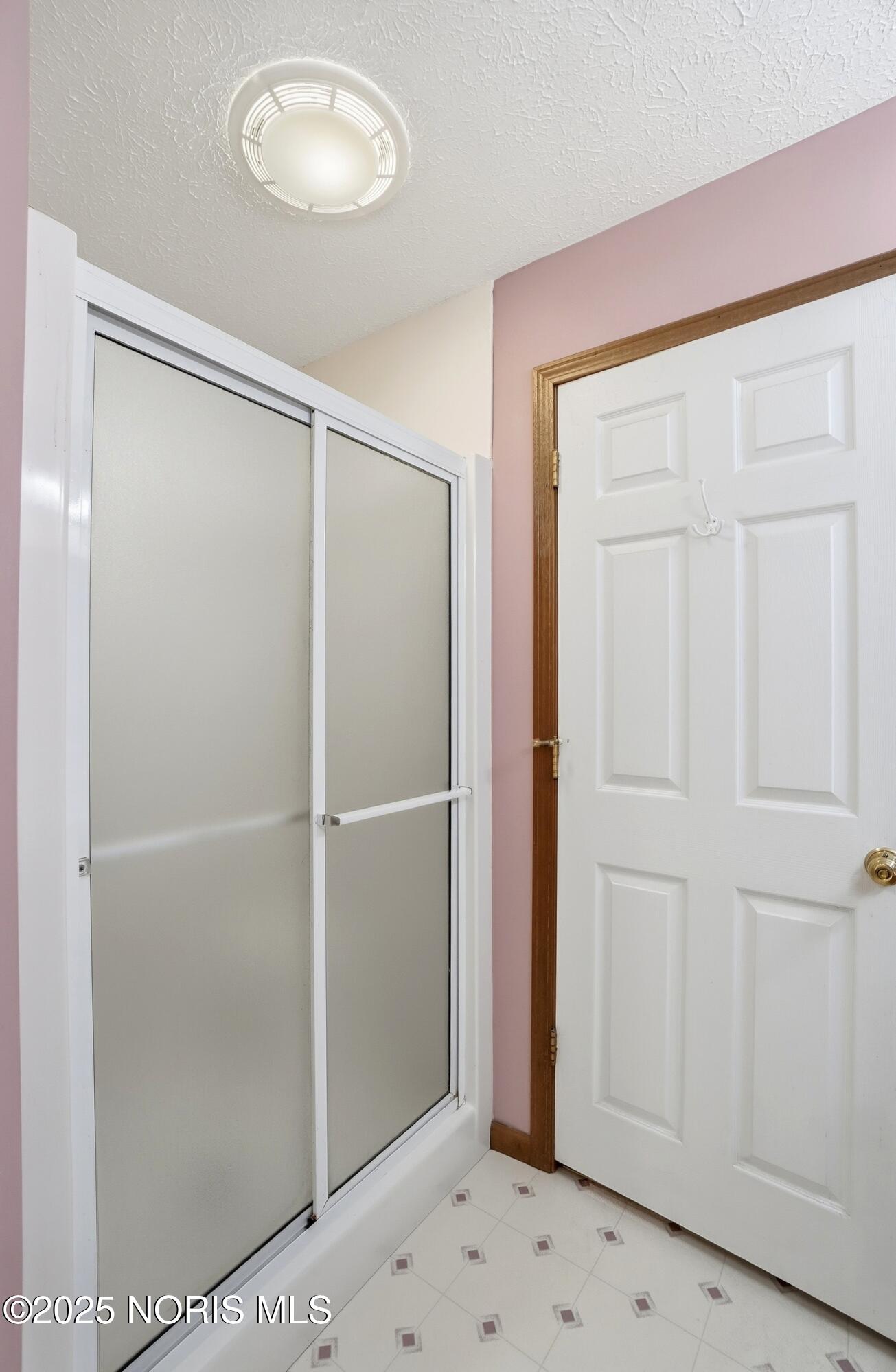 5053 Bennett Road Toledo, OH 43612 - Photo 29 of 59 031