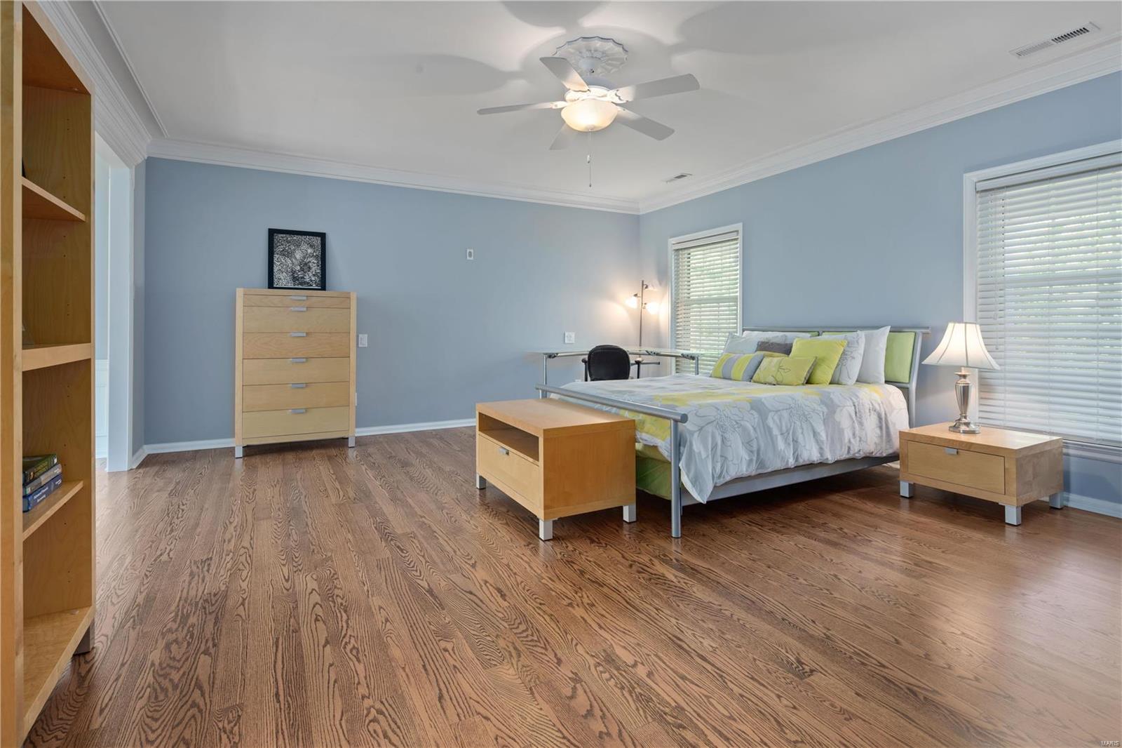 11112 Conway Road Frontenac, MO 63131 - Photo 28 of 55 Gallery Image 28