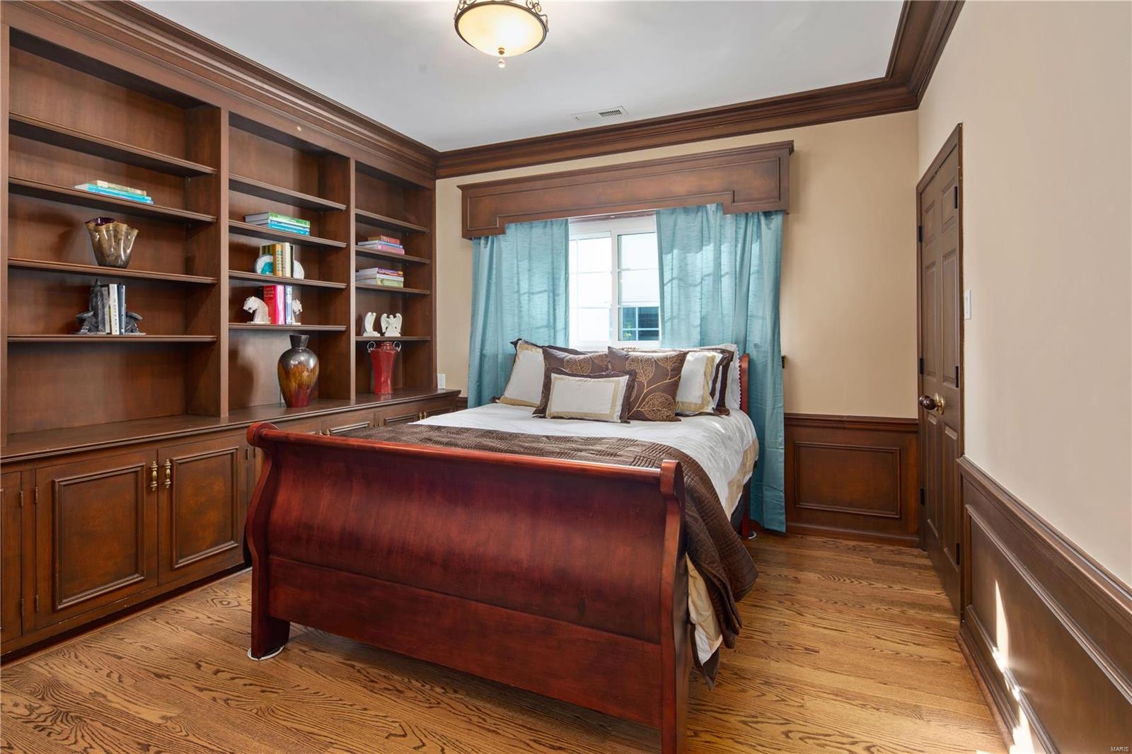 11112 Conway Road Frontenac, MO 63131 - Photo 36 of 55 Gallery Image 36