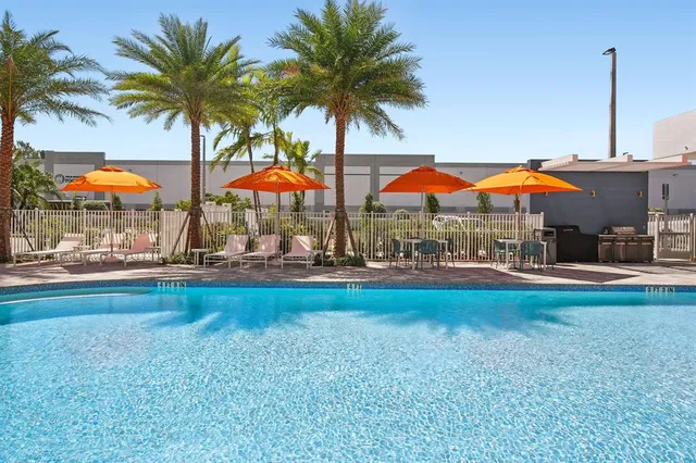 a view of outdoor space yard and porch