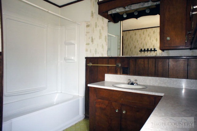 165 Farthing Hayes Road Boone, NC 28607 - Photo 12 of 25 Gallery Image 12