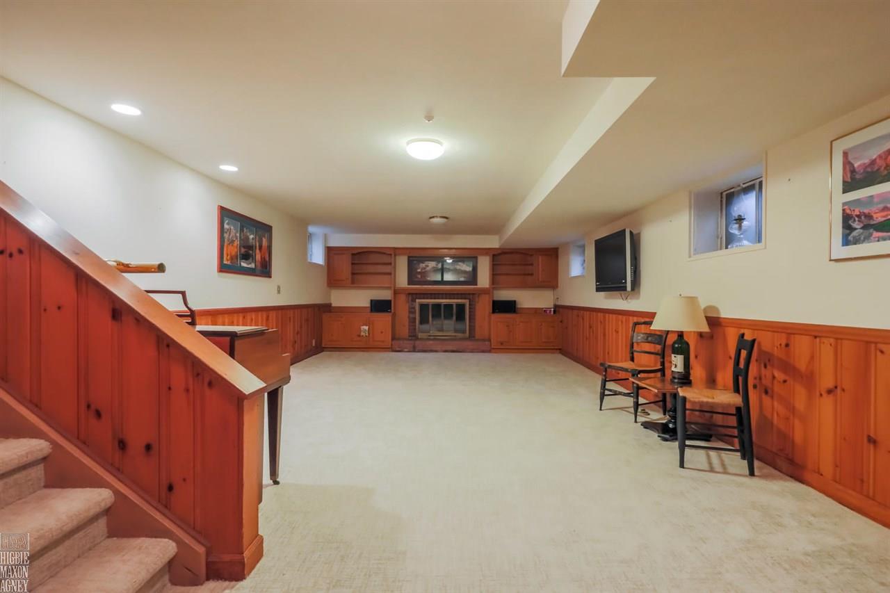 60 North Deeplands Road Grosse Pointe, MI 48236 - Photo 29 of 36 31380961-28.JPG