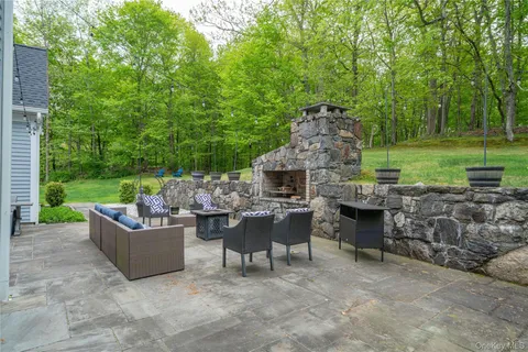 $2,250,000 | 630 Chappaqua Road, Briarcliff Manor, NY 10510