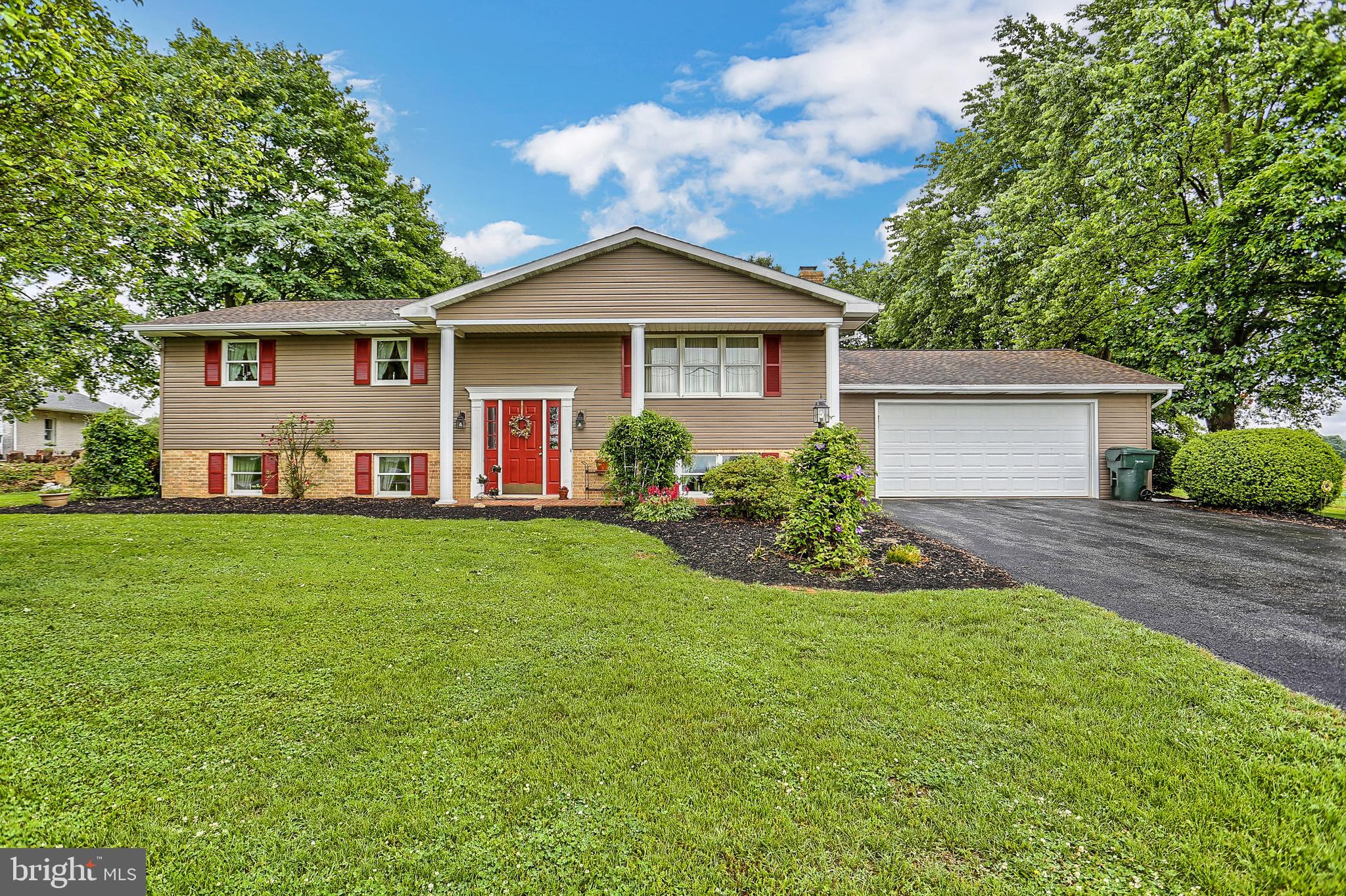 30 Kerrs Road Carlisle, PA 17015 - Photo 1 of 35 Gallery Image 1
