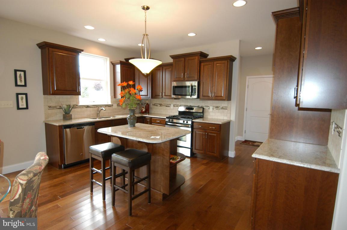 617 Dorset Street, Unit 49 Lititz, PA 17543 - Photo 11 of 14 Gallery Image 11