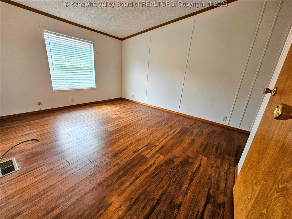 5041 Sandhill Road Point Pleasant, WV 25550 - Photo 20 of 32 Primary Bedroom