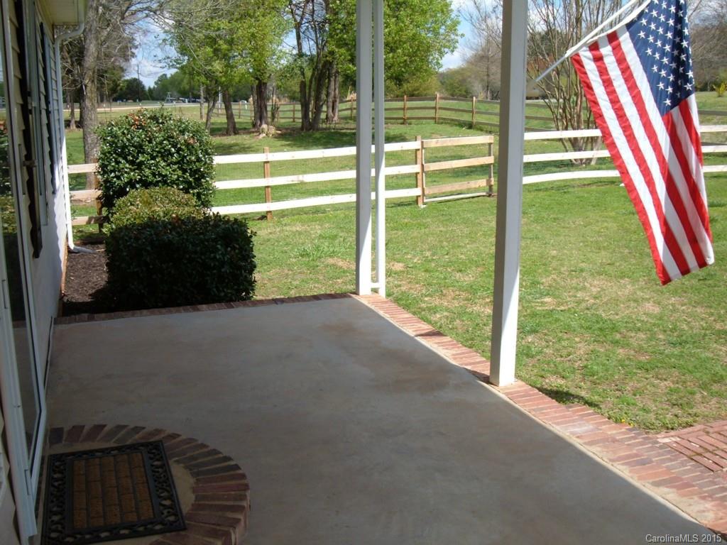 3527 East North Corner Road Lancaster, SC 29720 - Photo 4 of 23