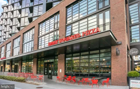 a building view with outdoor space