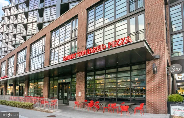 a building view with outdoor space