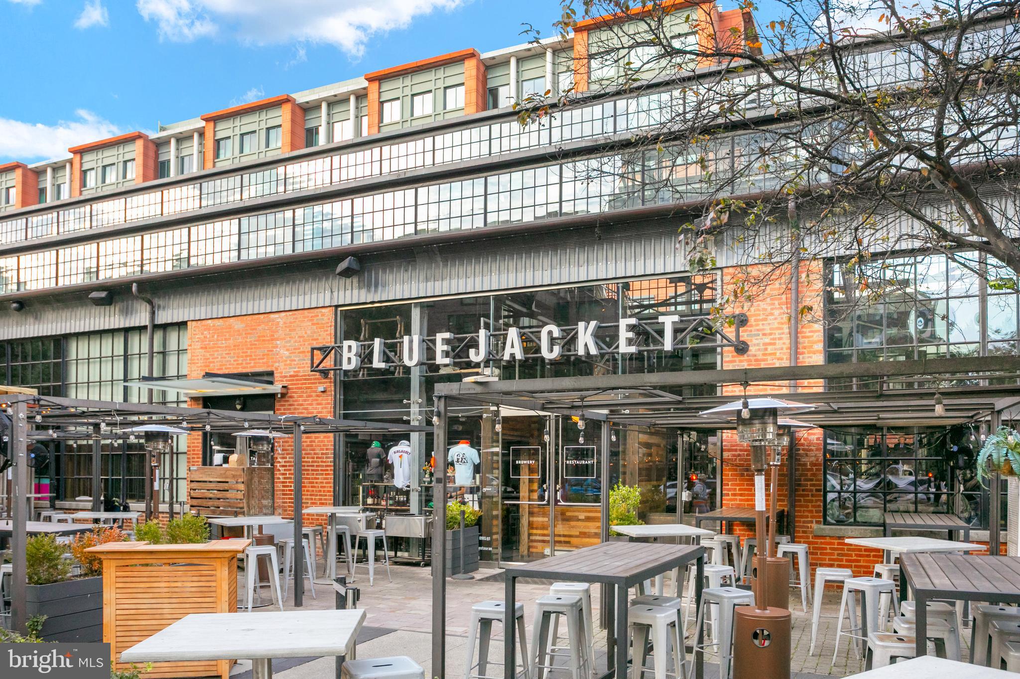 1300 4th Street Southeast, Unit 901 Washington, DC 20003 - Photo 19 of 27 a building view with outdoor space