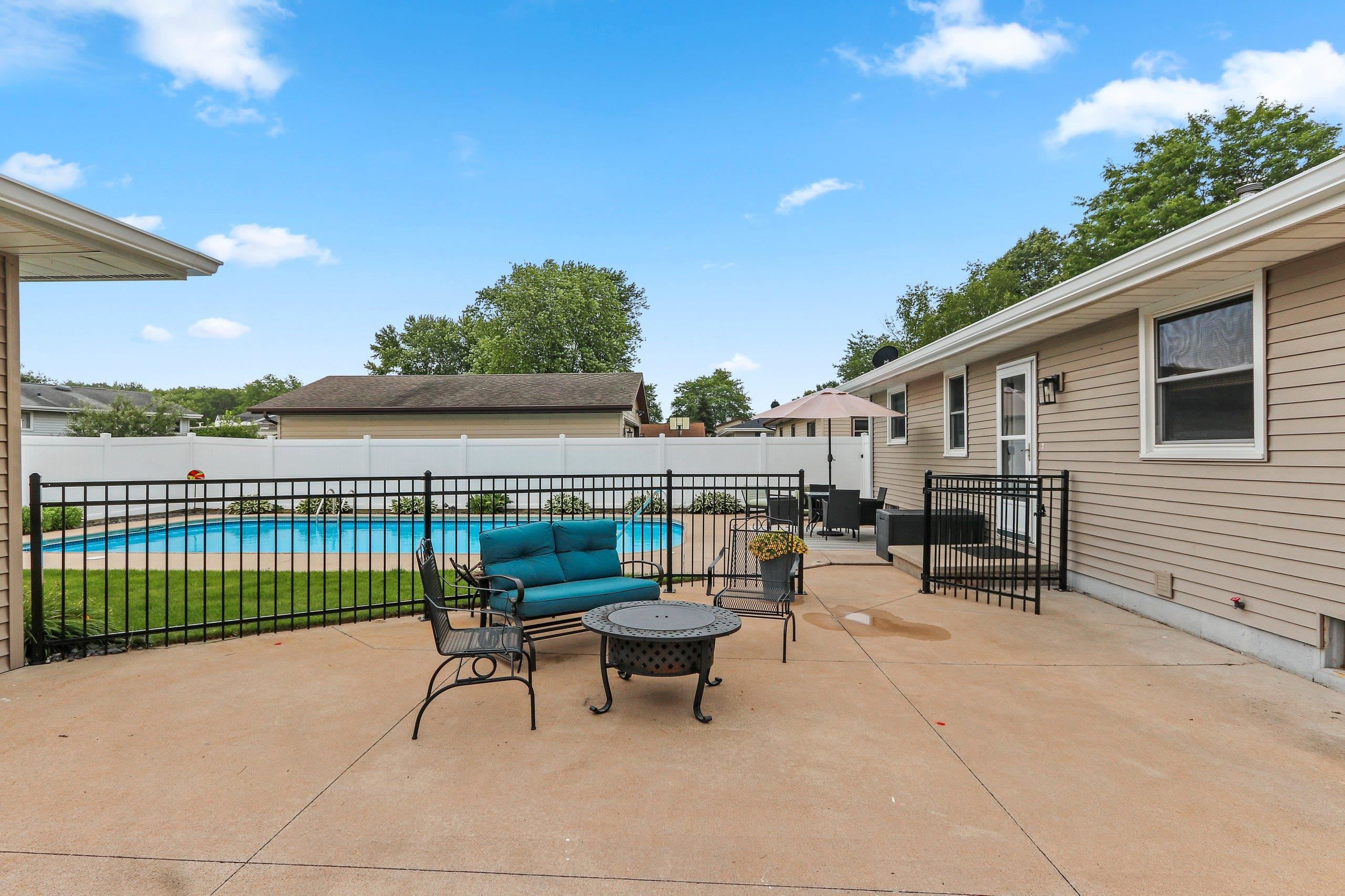 1718 Schaefer Circle Appleton, WI 54915 - Photo 55 of 68