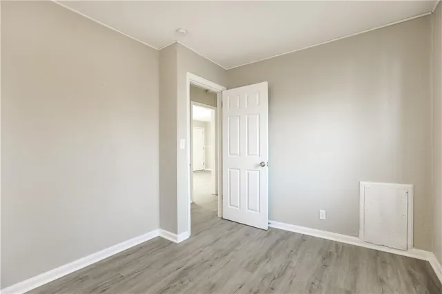 $1,105 | 10000 Drury Avenue, Kansas City, MO 64137