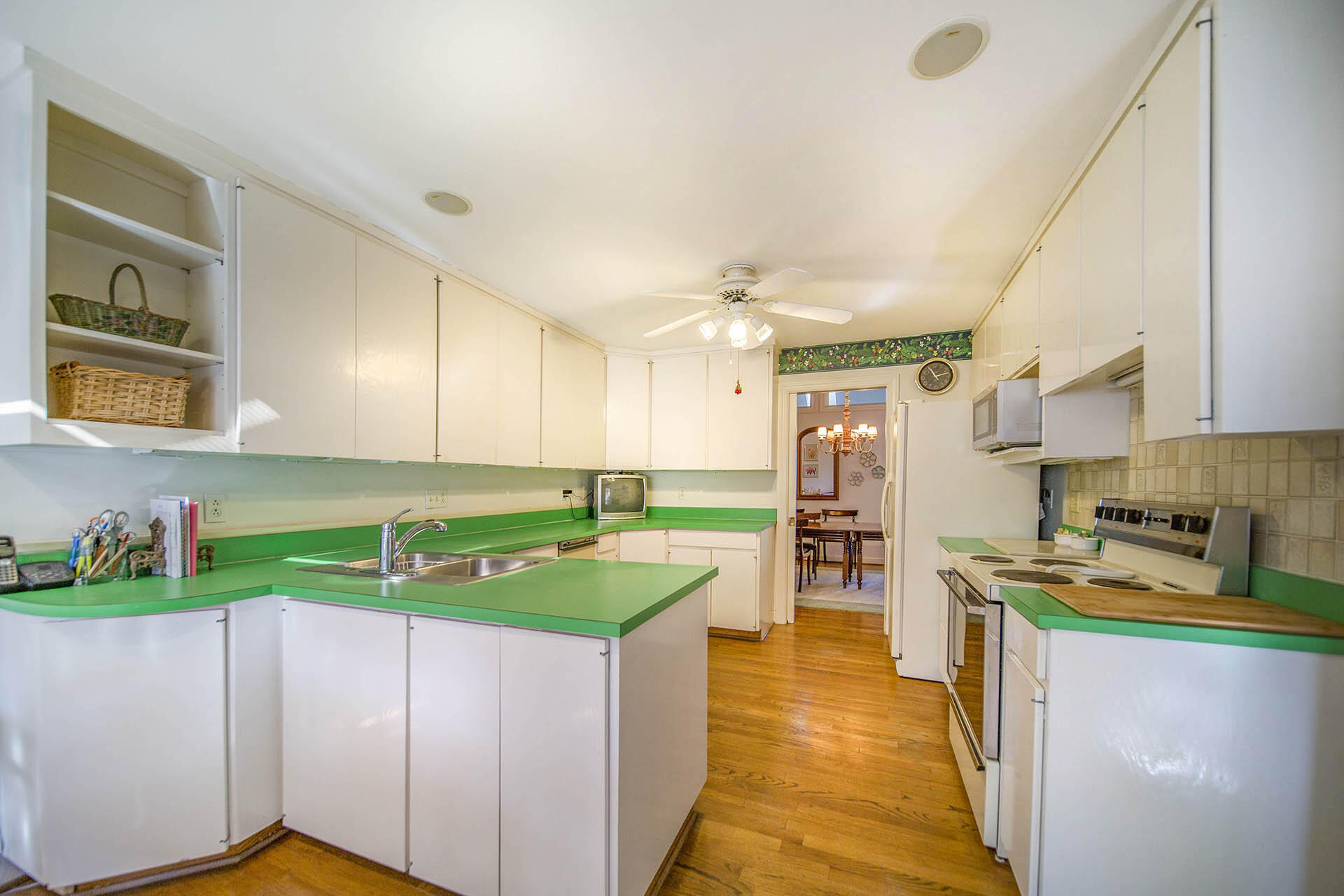 2534 South Clearing Road Salem, VA 24153 - Photo 13 of 43 12