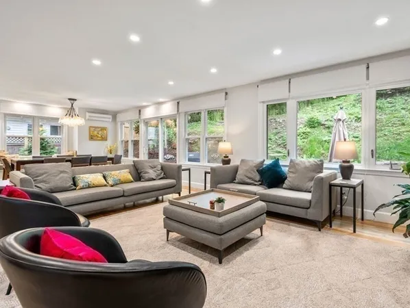 $3,250,000 | 236 Mason Terrace, Brookline, MA 02446