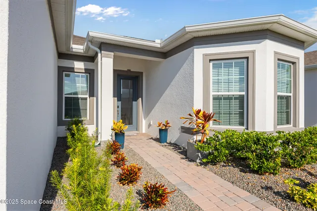 $729,000 | 2575 Pine Preserve Court, St. Cloud, FL 34771