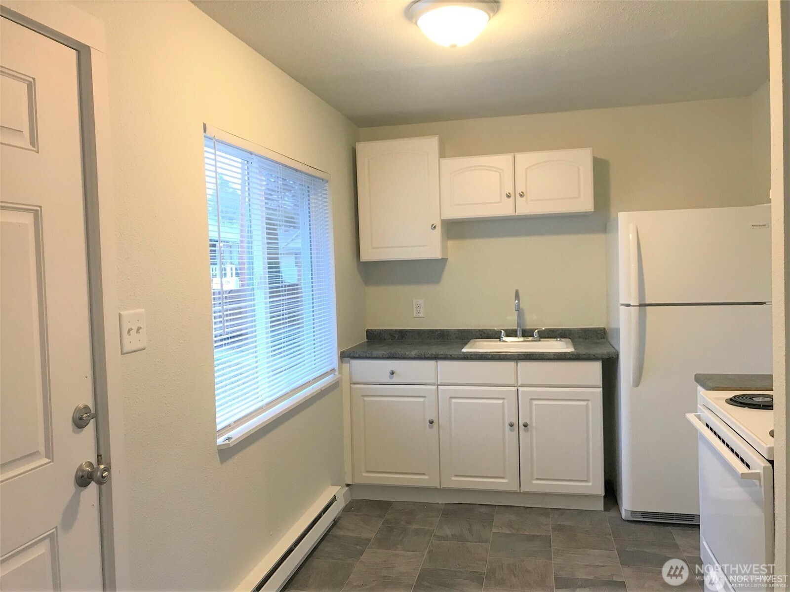 123 Acorn Street Bremerton, WA 98310 - Photo 11 of 31