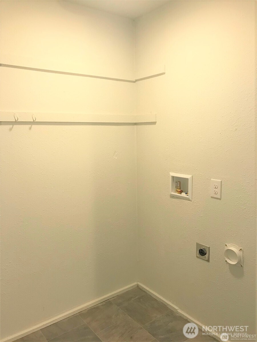 123 Acorn Street Bremerton, WA 98310 - Photo 15 of 31