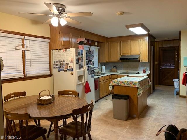 1304 Baker Crossroad Road Reidsville, NC 27320 - Photo 19 of 30 Gallery Image 19