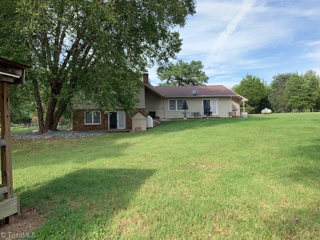 1304 Baker Crossroad Road Reidsville, NC 27320 - Photo 4 of 30 Gallery Image 4