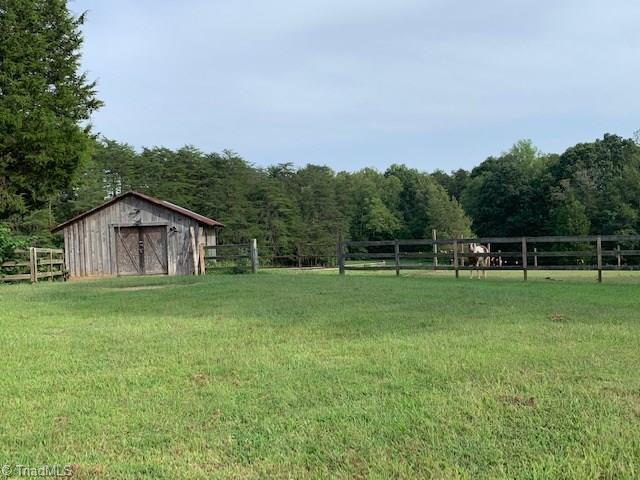 1304 Baker Crossroad Road Reidsville, NC 27320 - Photo 7 of 30 Gallery Image 7