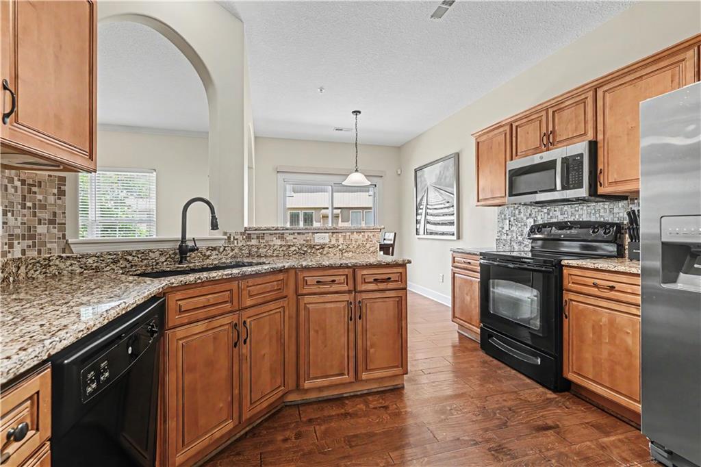 8928 Inkster Street Lenexa, KS 66227 - Photo 14 of 31
