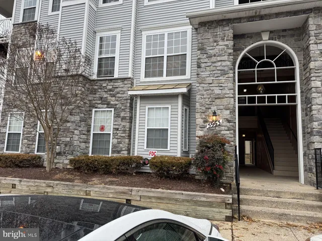 $425,000 | 5963 Founders Hill Drive, Unit 201, Alexandria, VA 22310