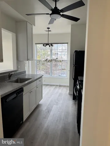 $425,000 | 5963 Founders Hill Drive, Unit 201, Alexandria, VA 22310