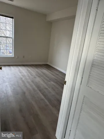 $425,000 | 5963 Founders Hill Drive, Unit 201, Alexandria, VA 22310