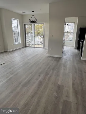 $425,000 | 5963 Founders Hill Drive, Unit 201, Alexandria, VA 22310