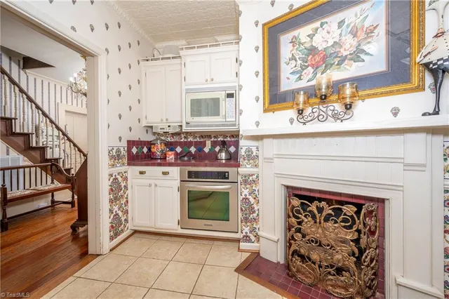 $549,900 | 301 Virginia Drive, Yadkinville, NC 27055