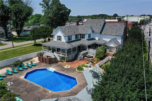 $549,900 | 301 Virginia Drive, Yadkinville, NC 27055