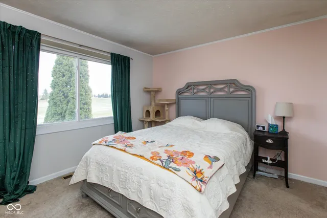 $229,000 | 558 Cielo Vista Drive, Greenwood, IN 46143