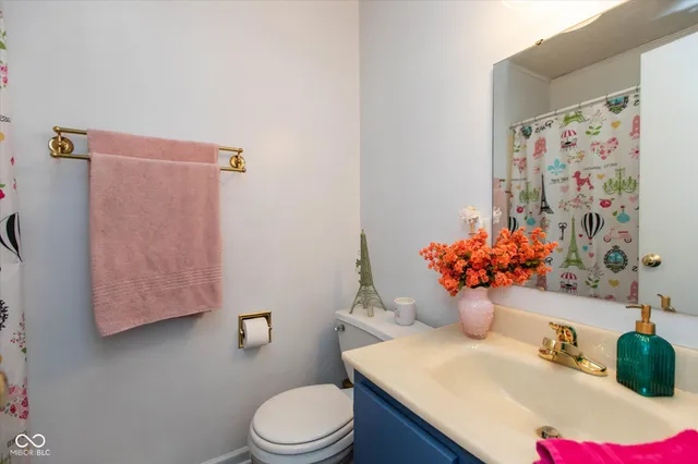 $229,000 | 558 Cielo Vista Drive, Greenwood, IN 46143