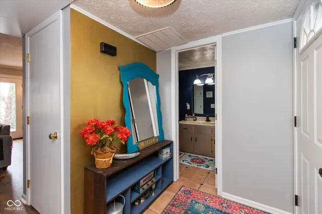 $229,000 | 558 Cielo Vista Drive, Greenwood, IN 46143