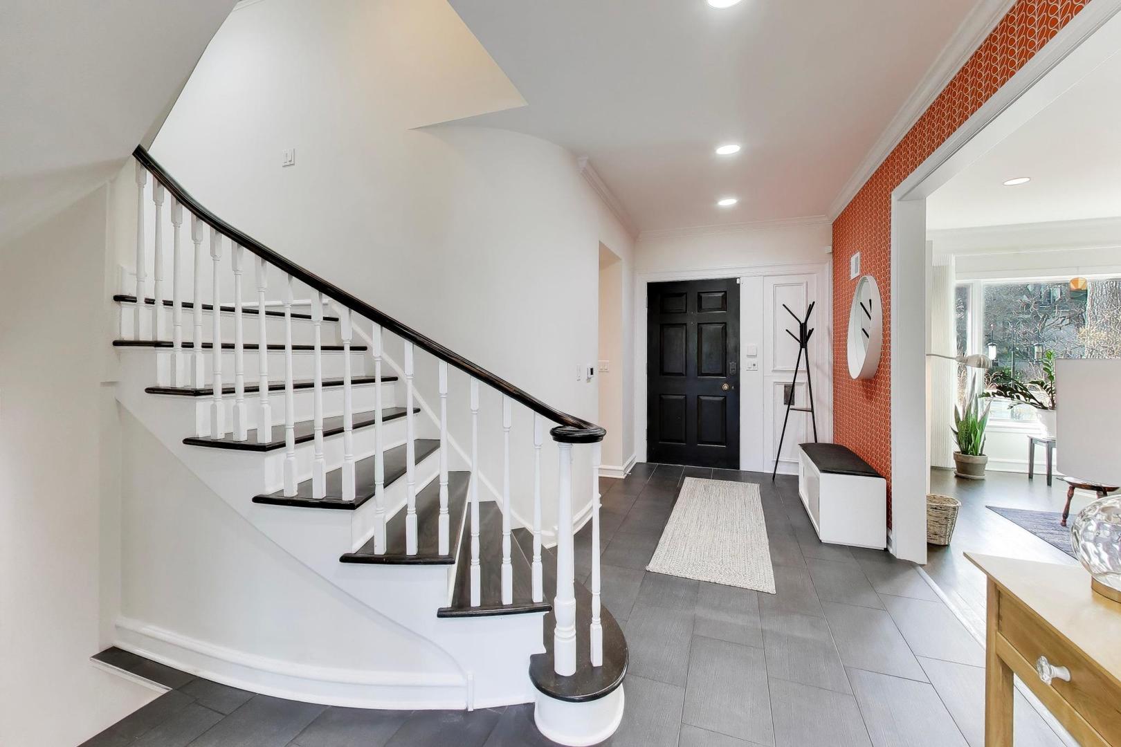 1217 Sheridan Road Evanston, IL 60202 - Photo 16 of 43