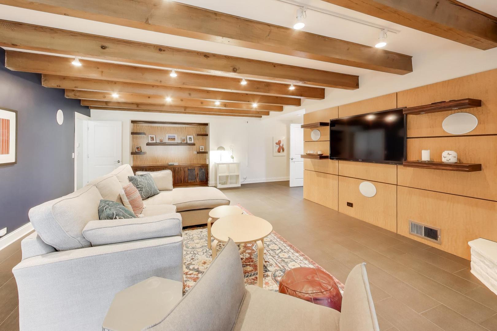 1217 Sheridan Road Evanston, IL 60202 - Photo 19 of 43