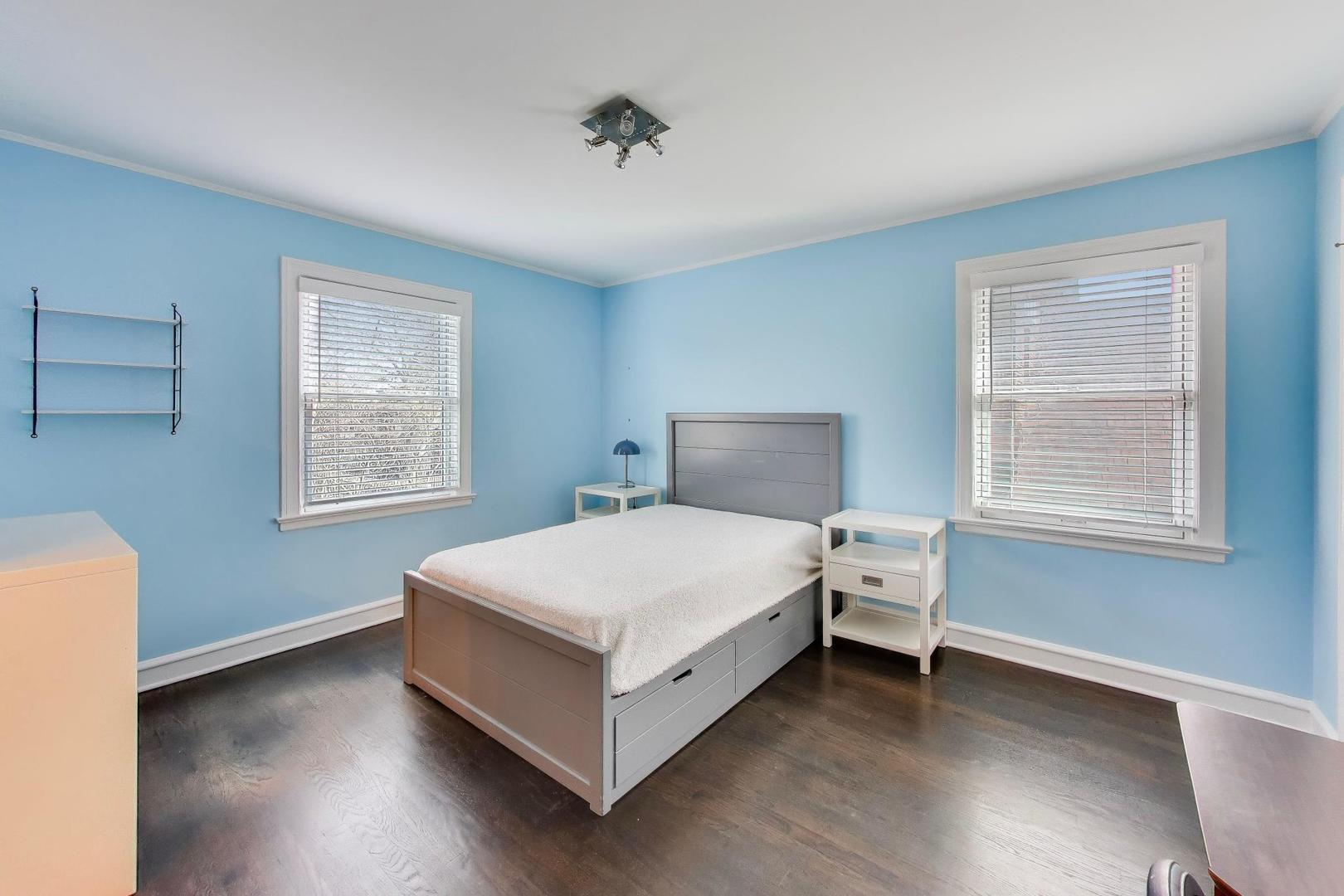 1217 Sheridan Road Evanston, IL 60202 - Photo 32 of 43