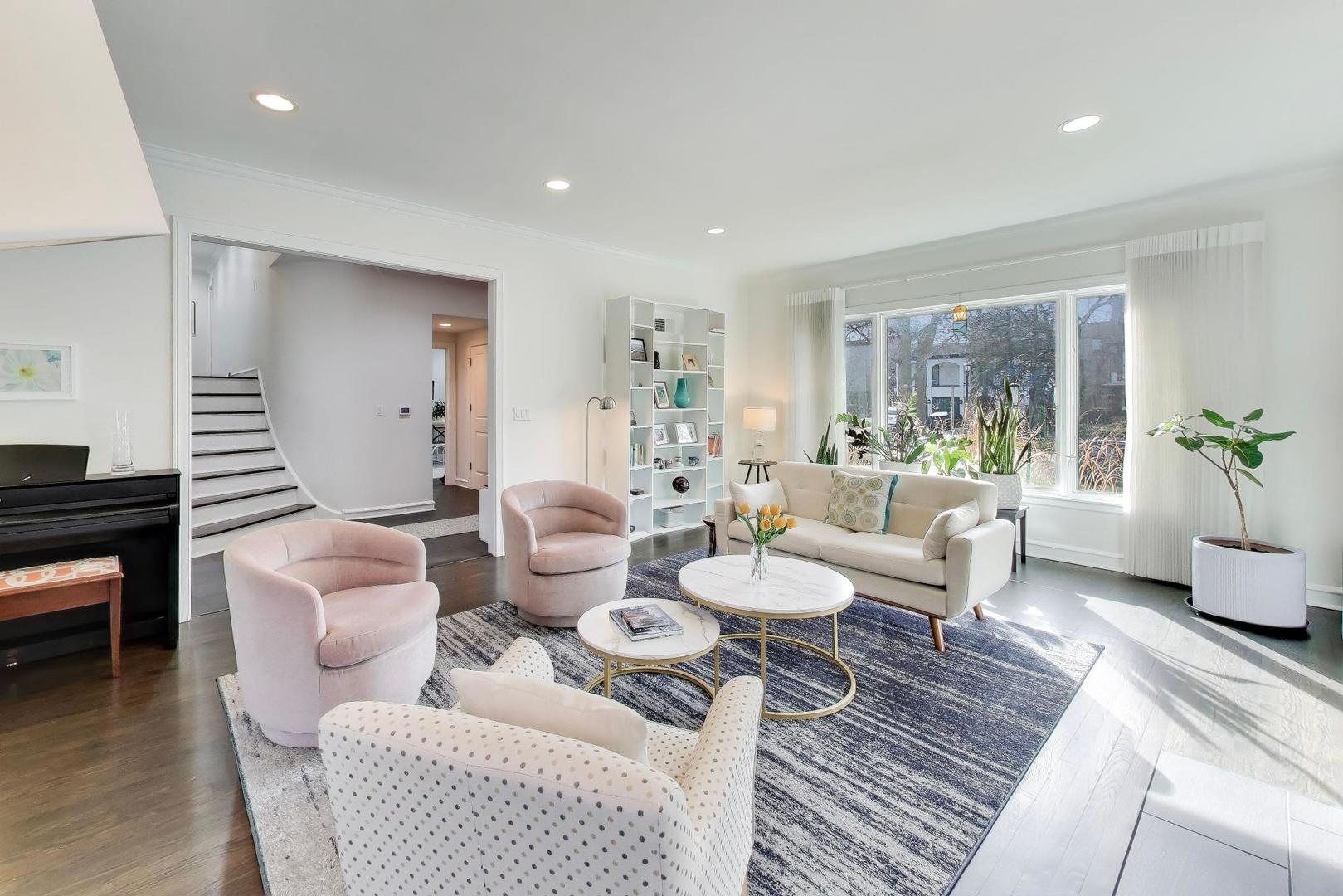 1217 Sheridan Road Evanston, IL 60202 - Photo 5 of 43