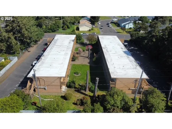 $164,000 | 1260 10th Street, Unit 5, Florence, OR 97439