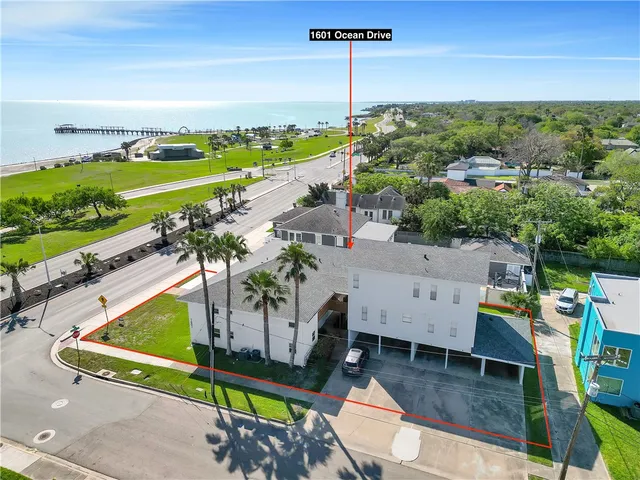 $2,100,000 | 1601 Ocean Drive, Corpus Christi, TX 78404