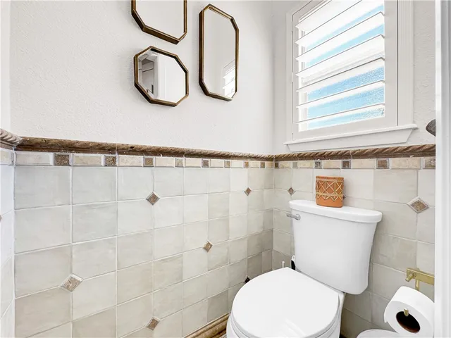 $2,100,000 | 1601 Ocean Drive, Corpus Christi, TX 78404