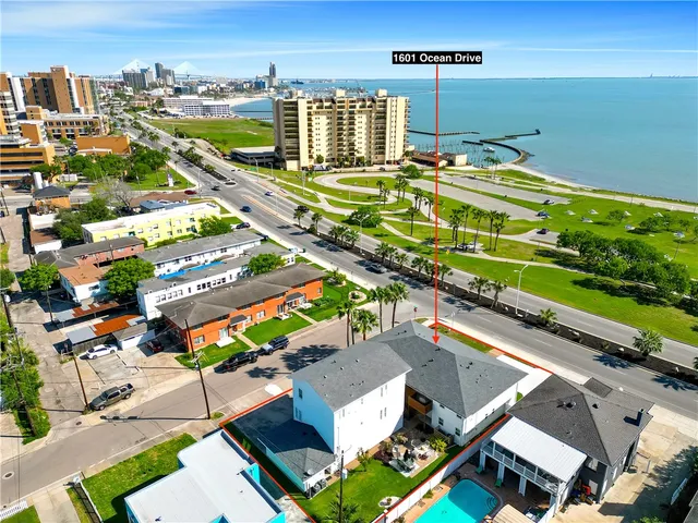 $2,100,000 | 1601 Ocean Drive, Corpus Christi, TX 78404