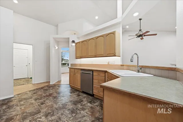 $325,000 | 1802 West Roberts Avenue, Nampa, ID 83651