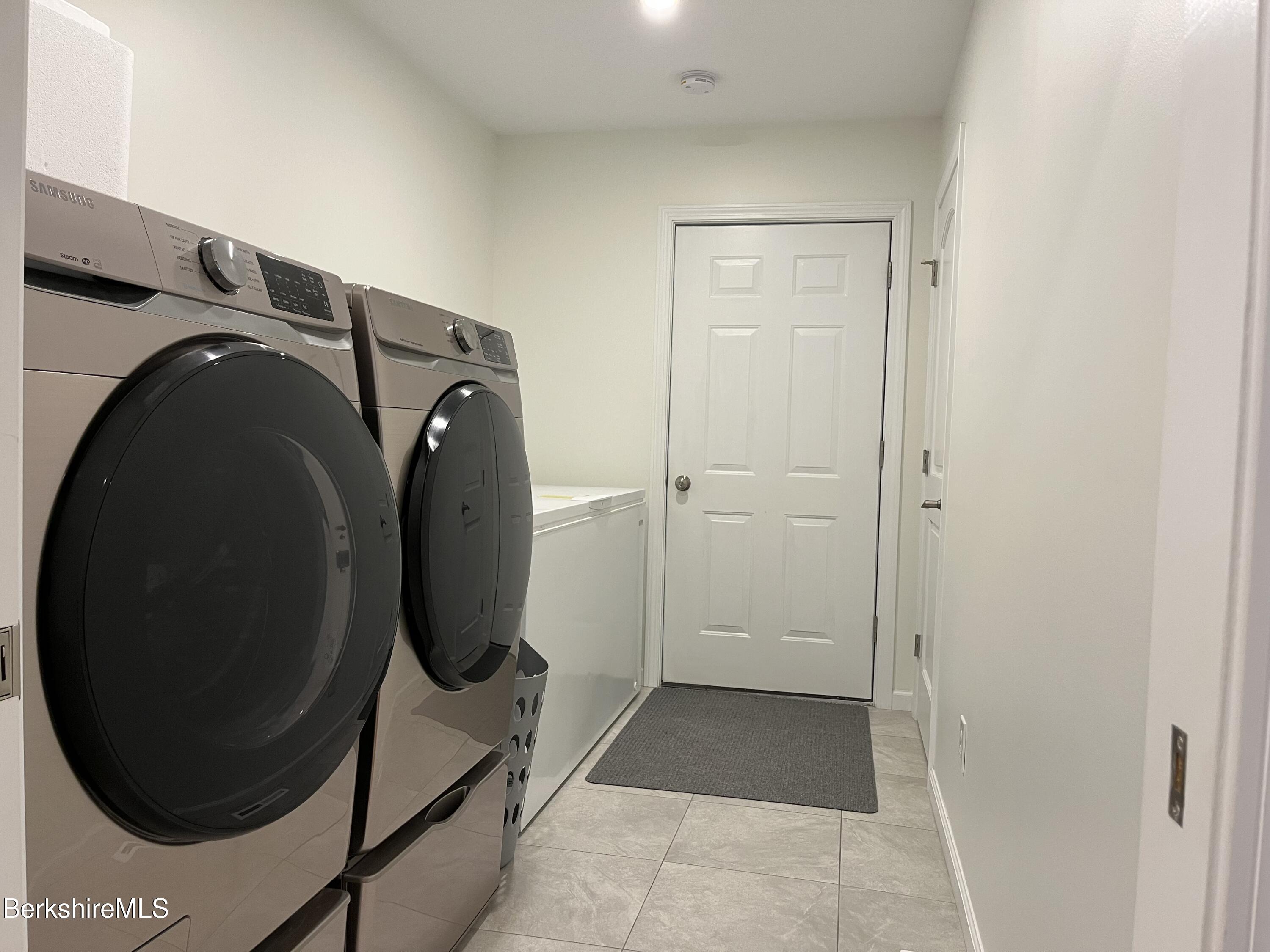 190 Becket Road Otis, MA 01029 - Photo 30 of 43 Laundry - Mudroom