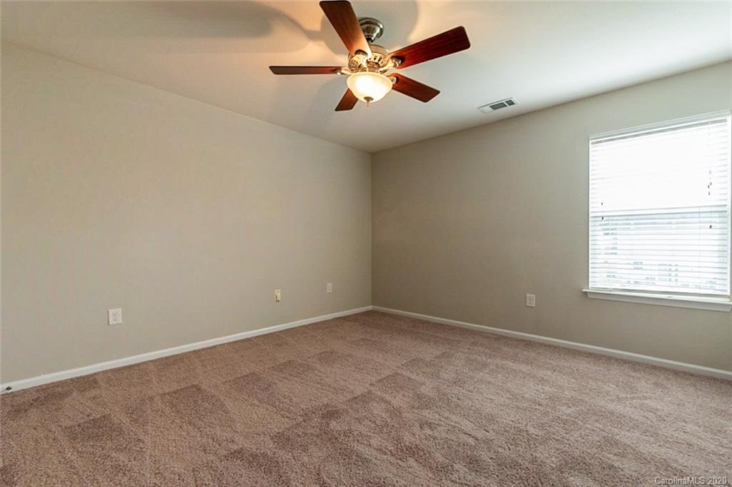 1402 River Run Road Lowell, NC 28098 - Photo 12 of 27 Gallery Image 12